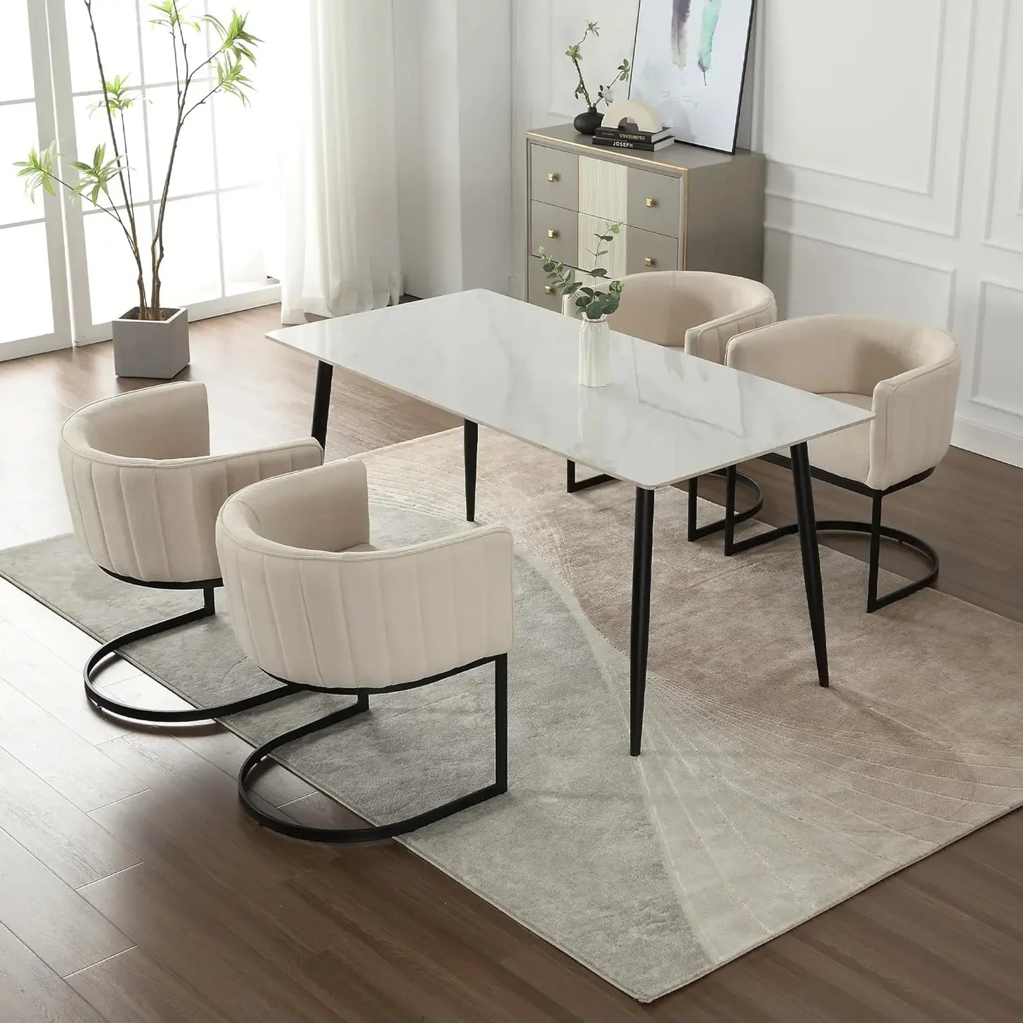 Set of 4, Kitchen and Dining Room Table and Chairs
